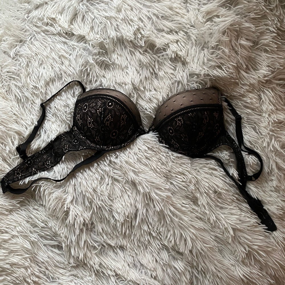 Victoria secret bombshell push up bra!